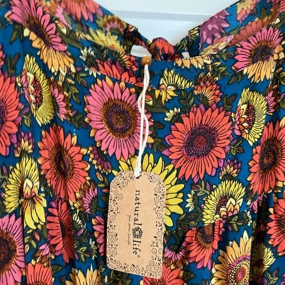 NATURAL LIFE Patti Tie Front Maxi with Sunflowers on Green Size L - Picture 6 of 12